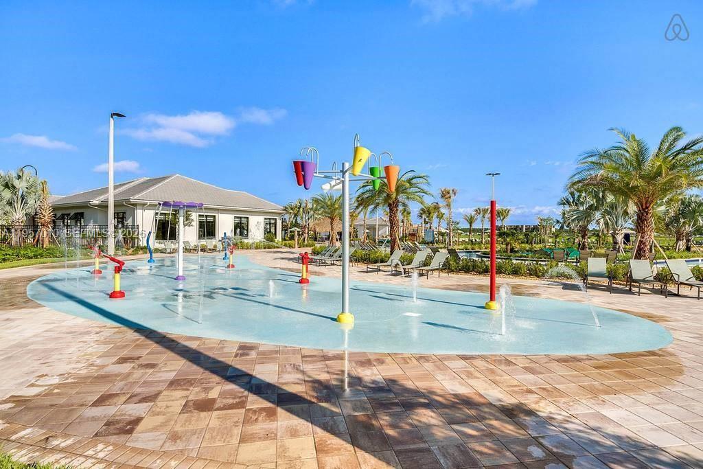 THE TERRACES AT STOREY LA - Residential