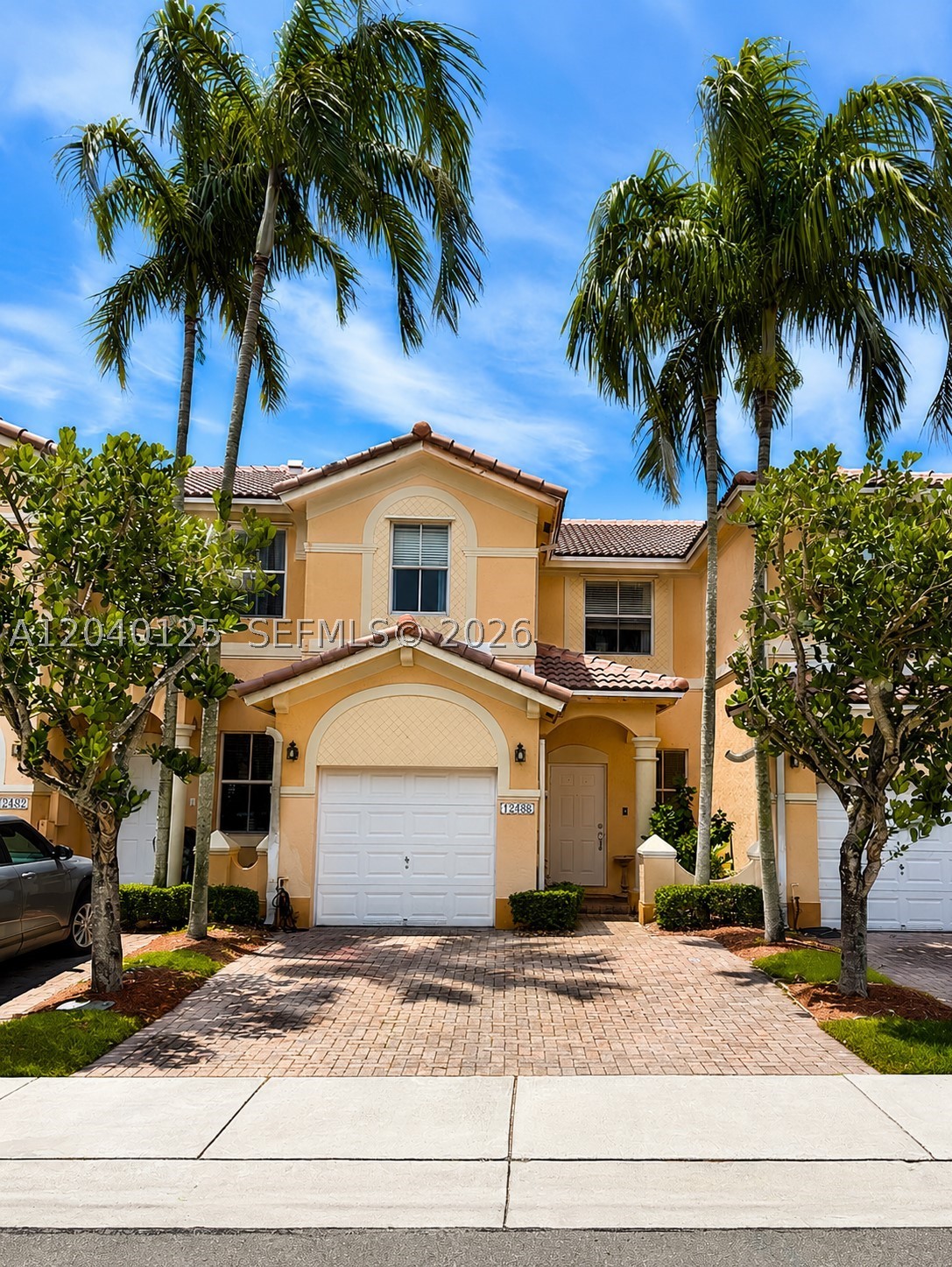 KENDALL BREEZE - Residential