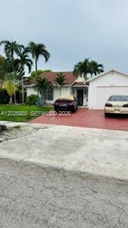 COUNTRY CLUB MANORS SEC 3 - Residential Lease