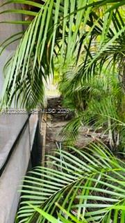 COUNTRY CLUB MANORS SEC 3 - Residential Lease