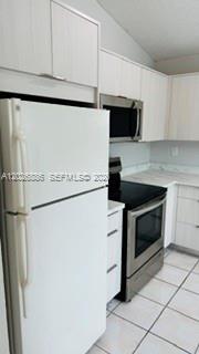 COUNTRY CLUB MANORS SEC 3 - Residential Lease