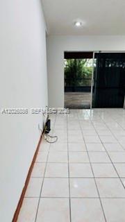 COUNTRY CLUB MANORS SEC 3 - Residential Lease