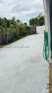 COUNTRY CLUB MANORS SEC 3 - Residential Lease