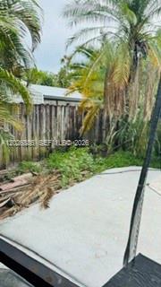 COUNTRY CLUB MANORS SEC 3 - Residential Lease