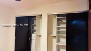 COUNTRY CLUB MANORS SEC 3 - Residential Lease