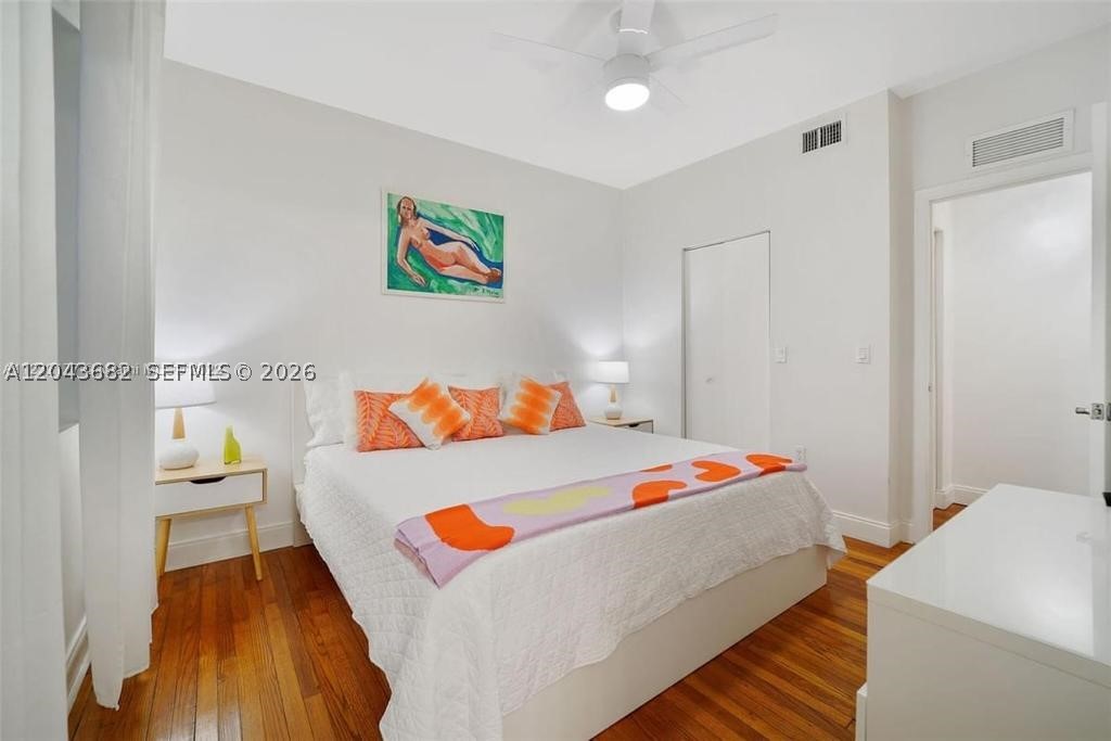 ESSENZA AT 1410 EUCLID CO - Residential Lease