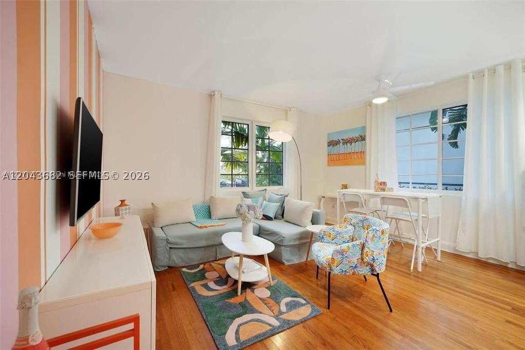 ESSENZA AT 1410 EUCLID CO - Residential Lease