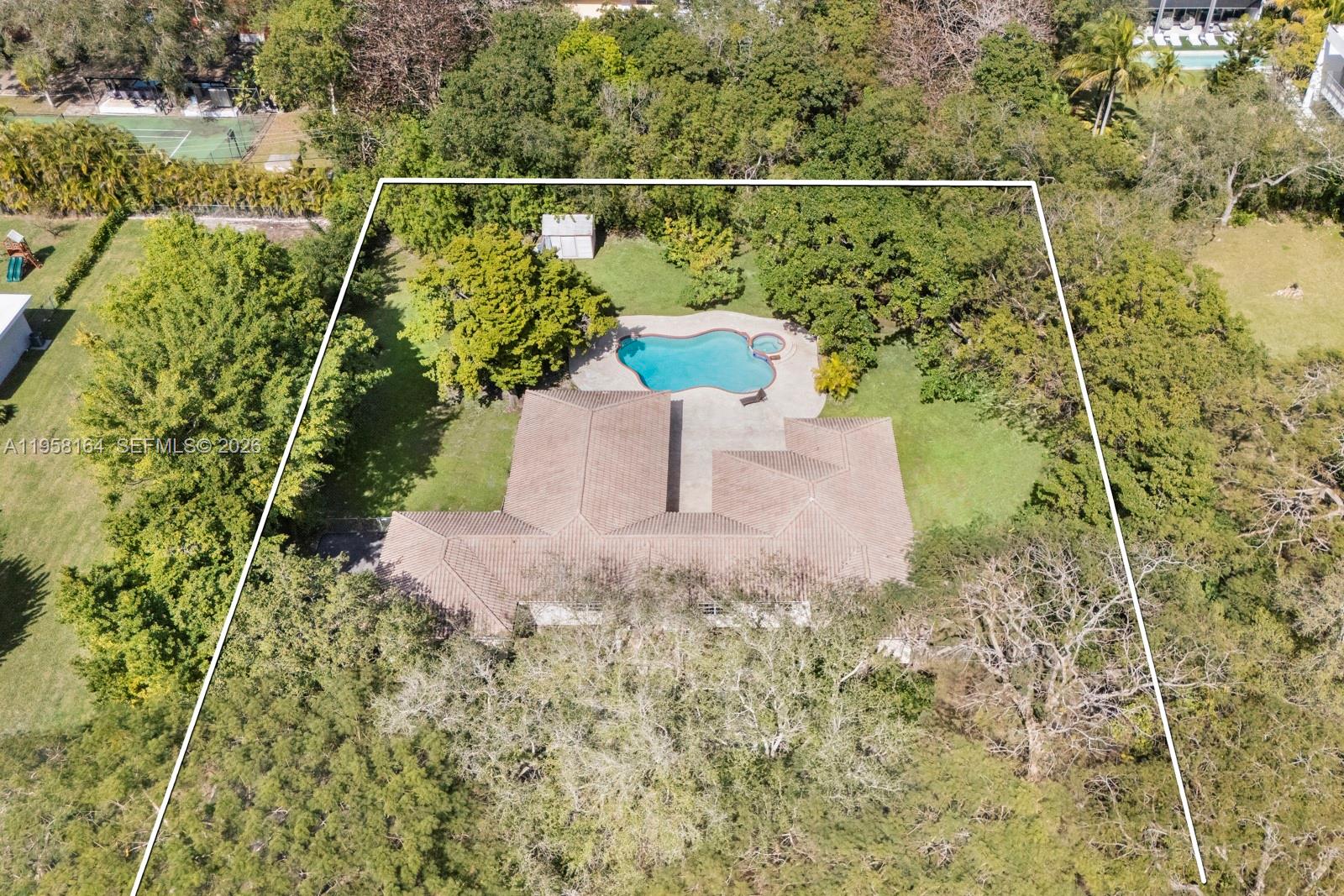 PINE TREE ESTATES - Residential
