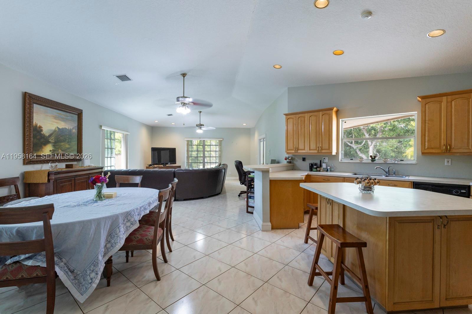 PINE TREE ESTATES - Residential