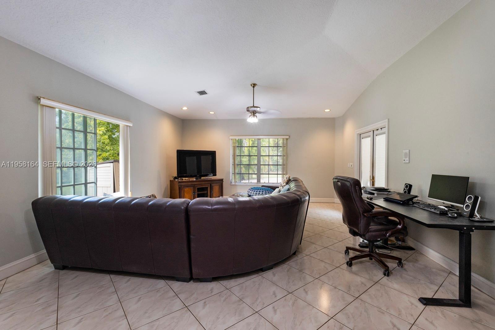 PINE TREE ESTATES - Residential