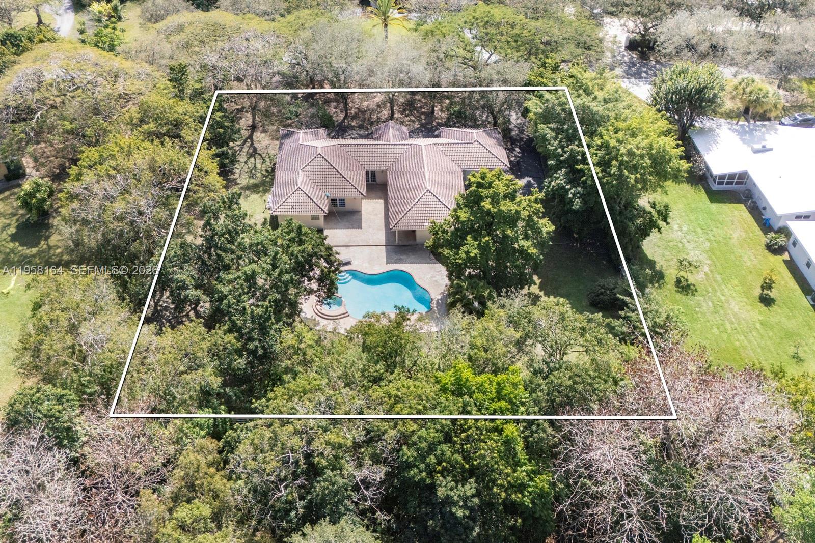 PINE TREE ESTATES - Residential