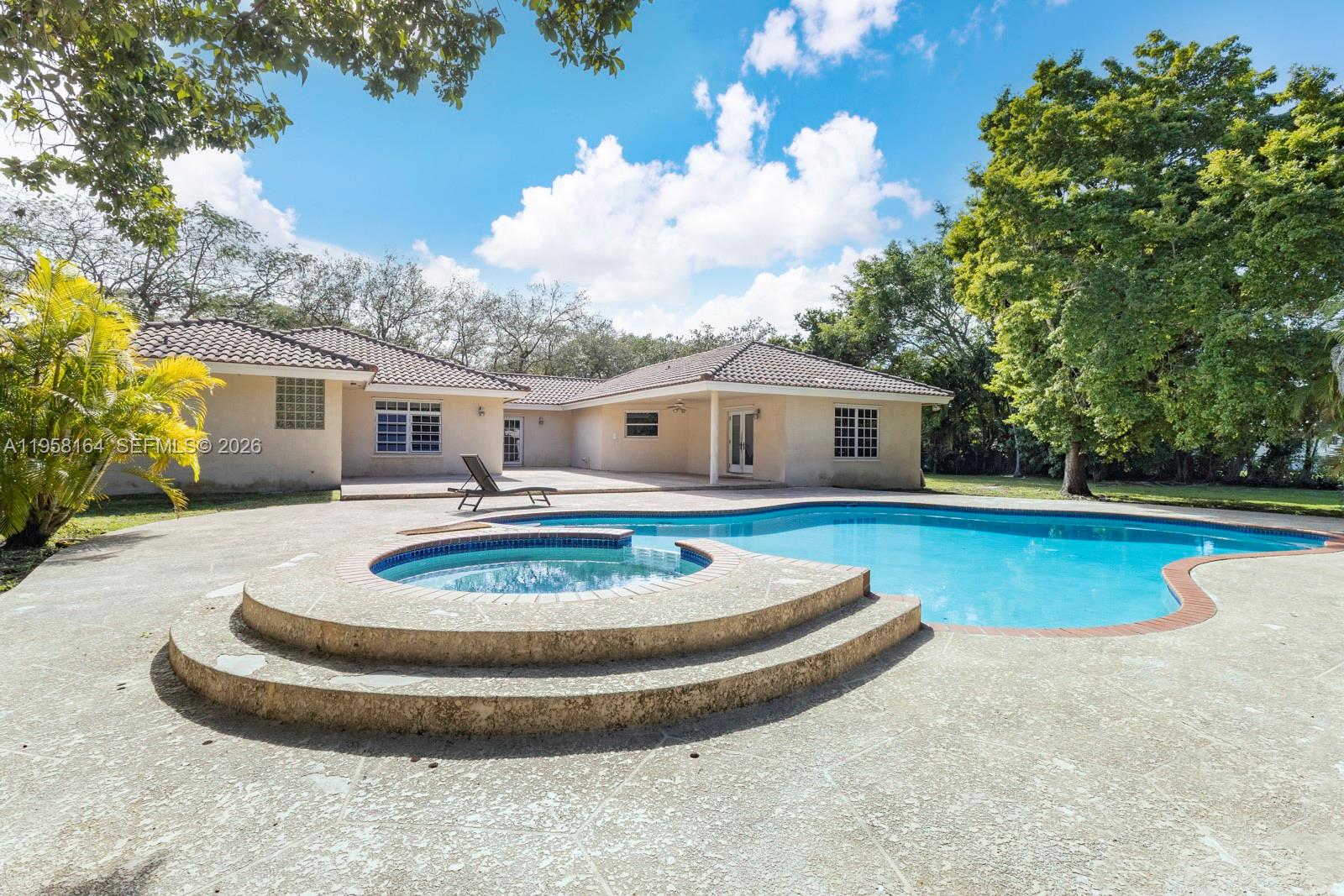 PINE TREE ESTATES - Residential