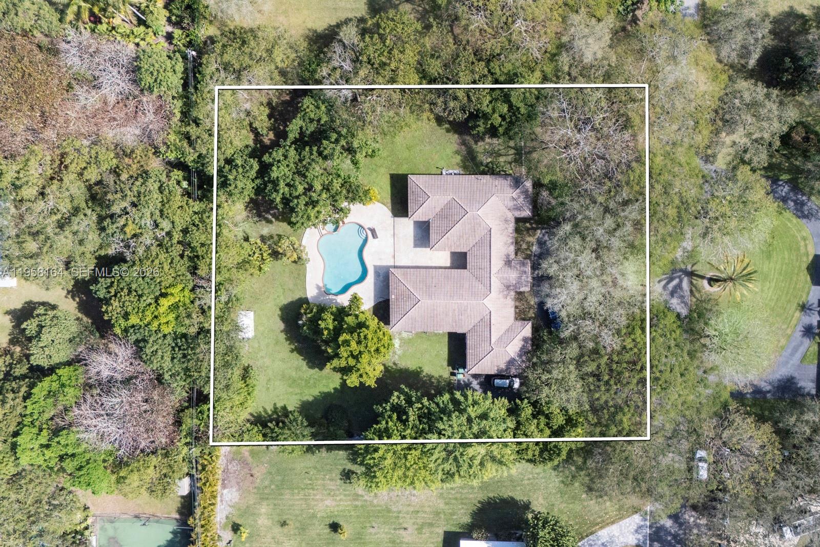 PINE TREE ESTATES - Residential