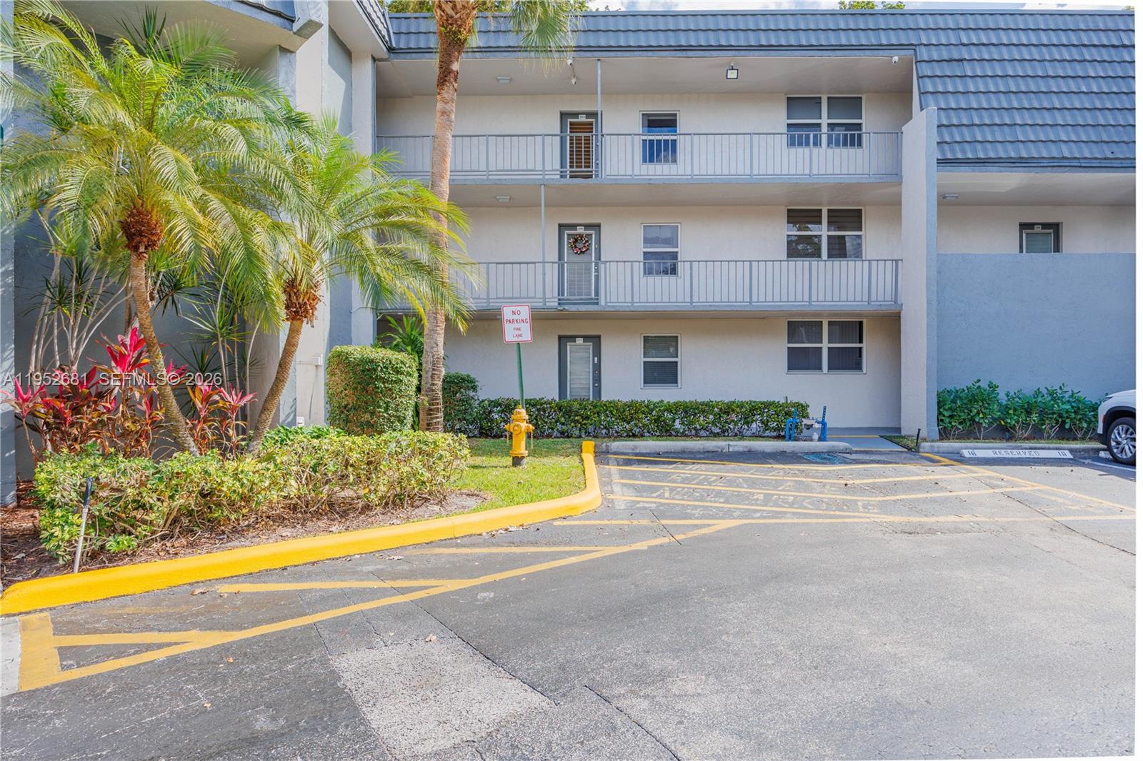 LIME BAY CONDOMINIUM 6 - Residential