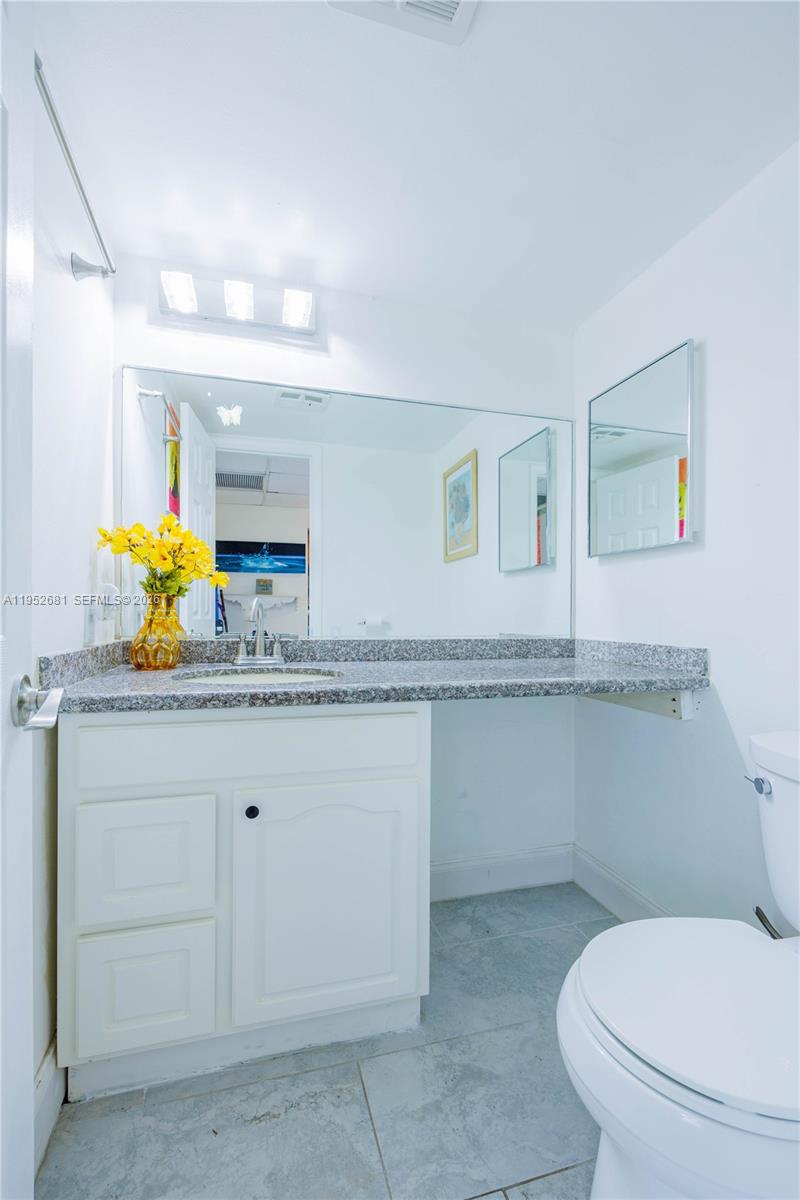 LIME BAY CONDOMINIUM 6 - Residential