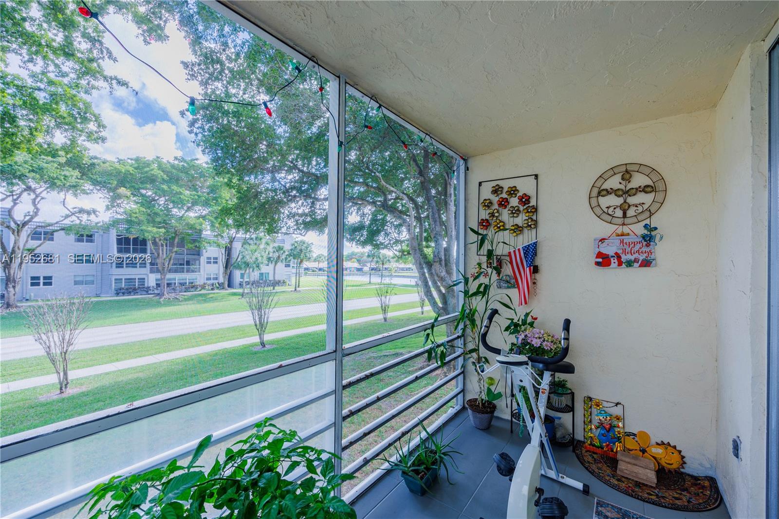 LIME BAY CONDOMINIUM 6 - Residential