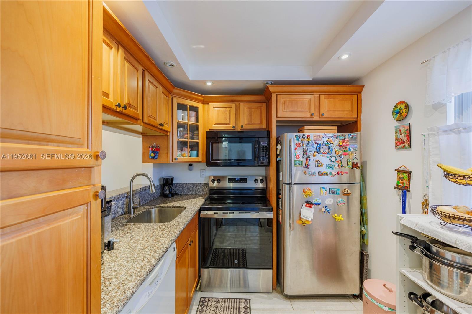LIME BAY CONDOMINIUM 6 - Residential