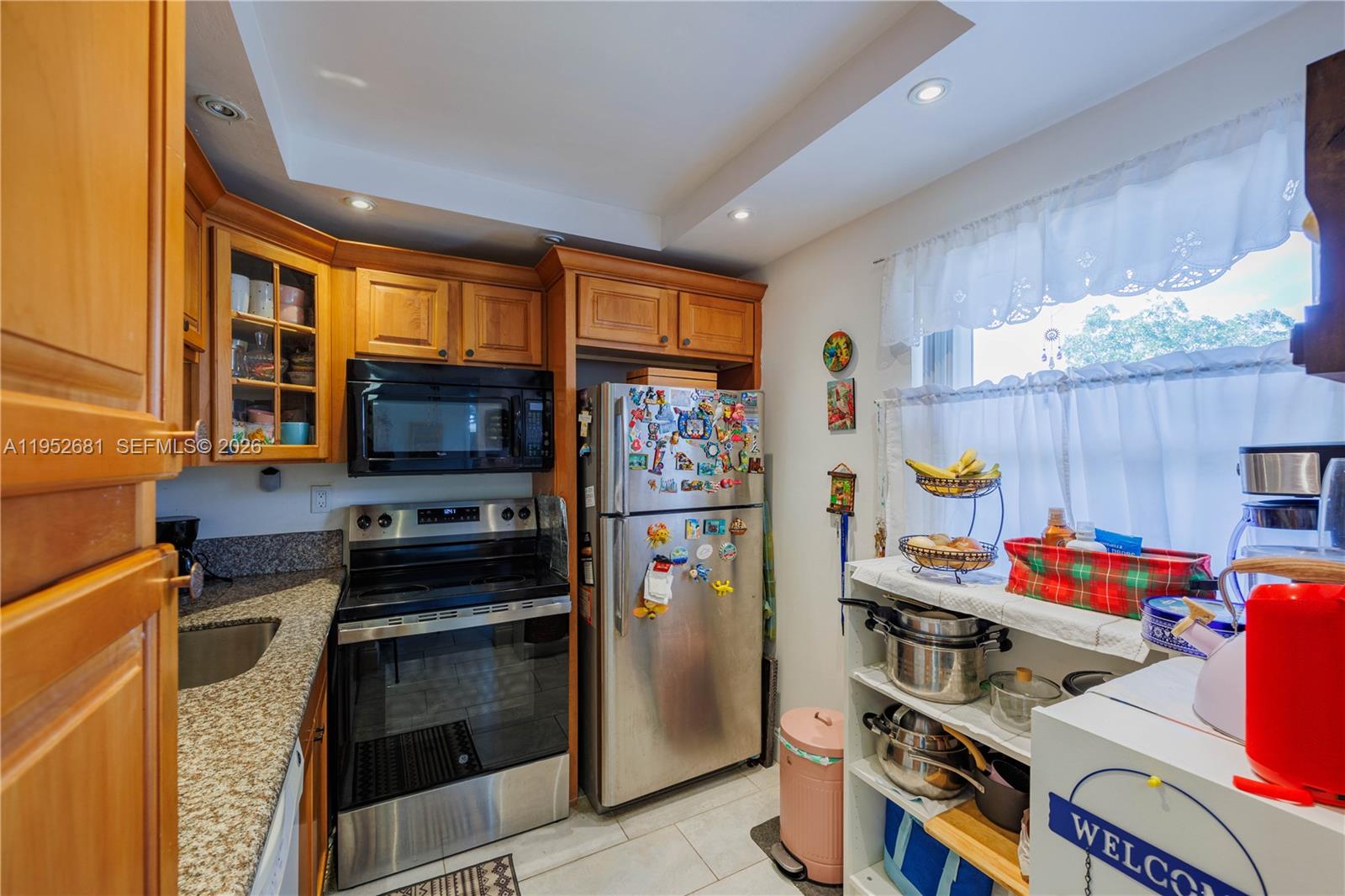LIME BAY CONDOMINIUM 6 - Residential