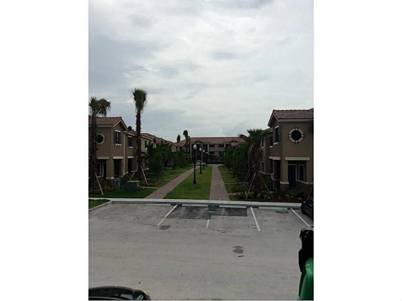 THE COURTS AT BAYSHORE - Residential Lease