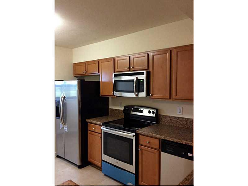 THE COURTS AT BAYSHORE - Residential Lease