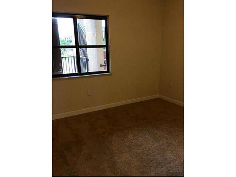 THE COURTS AT BAYSHORE - Residential Lease
