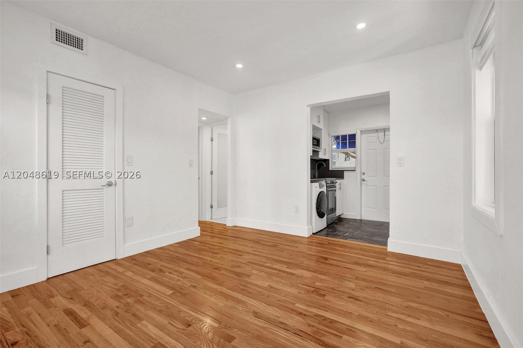 OCEAN BEACH ADDN NO 3 - Residential Lease