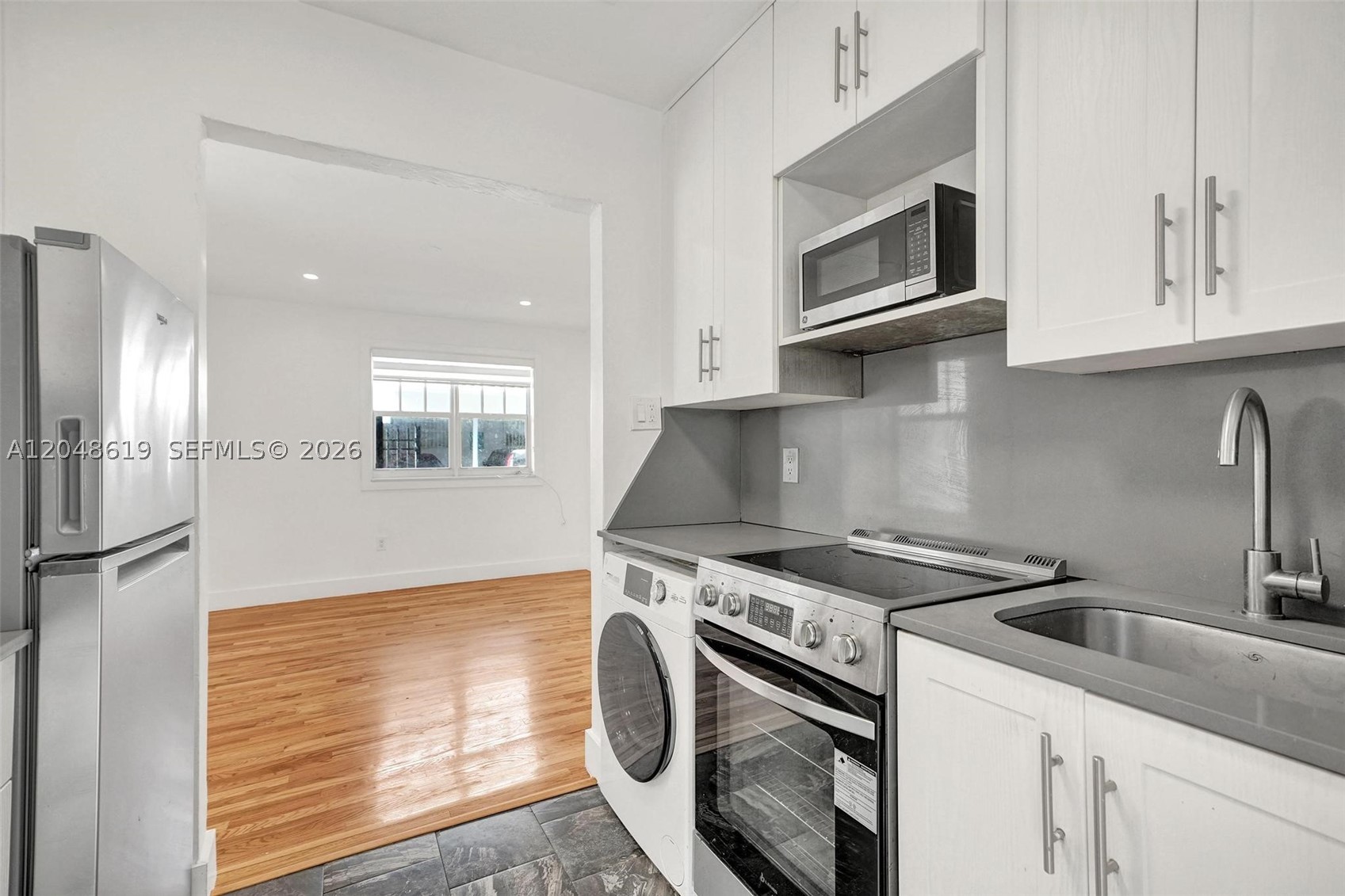 OCEAN BEACH ADDN NO 3 - Residential Lease