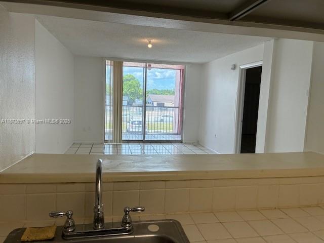 POINT SOUTH CONDO - Residential Lease