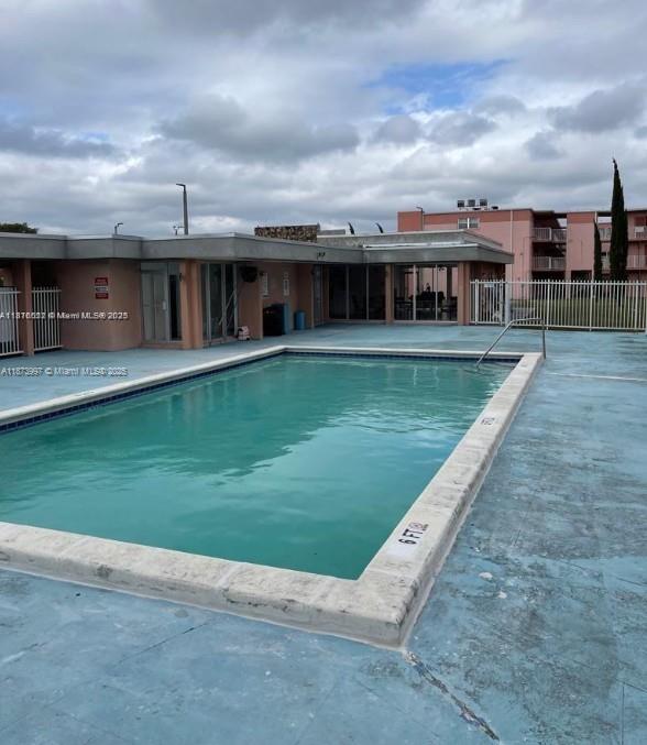 POINT SOUTH CONDO - Residential Lease
