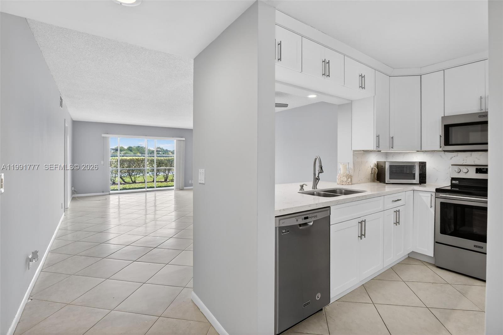 CAMBRIDGE AT CENTURY - Residential