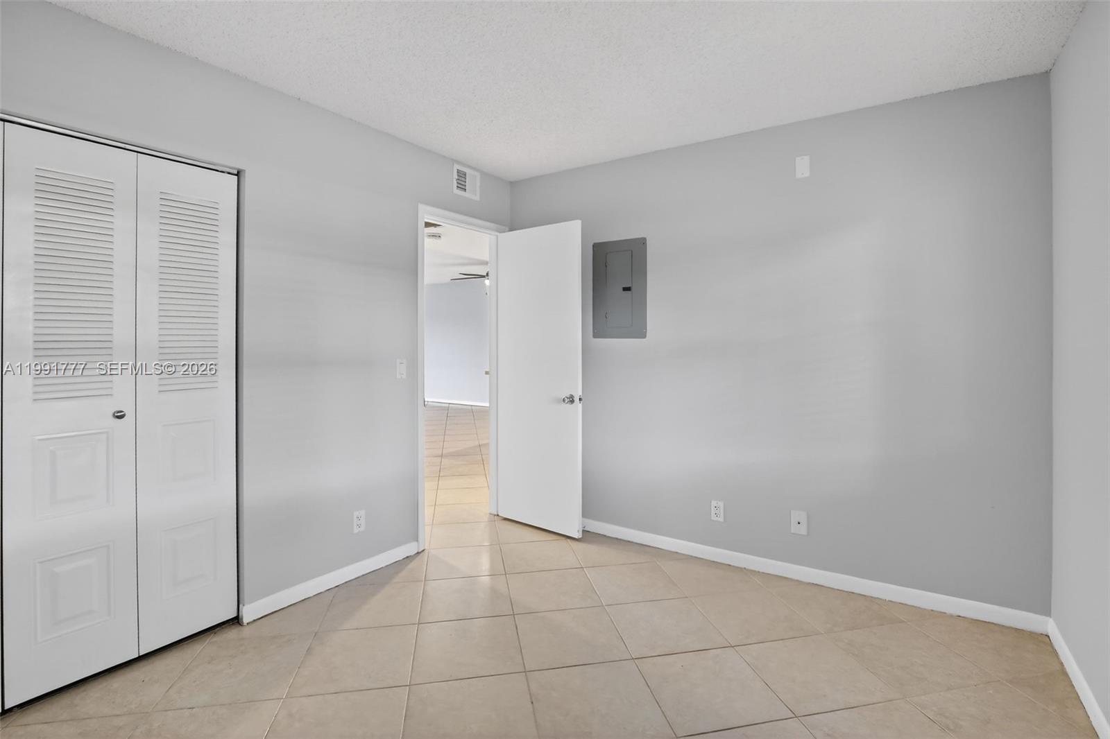 CAMBRIDGE AT CENTURY - Residential