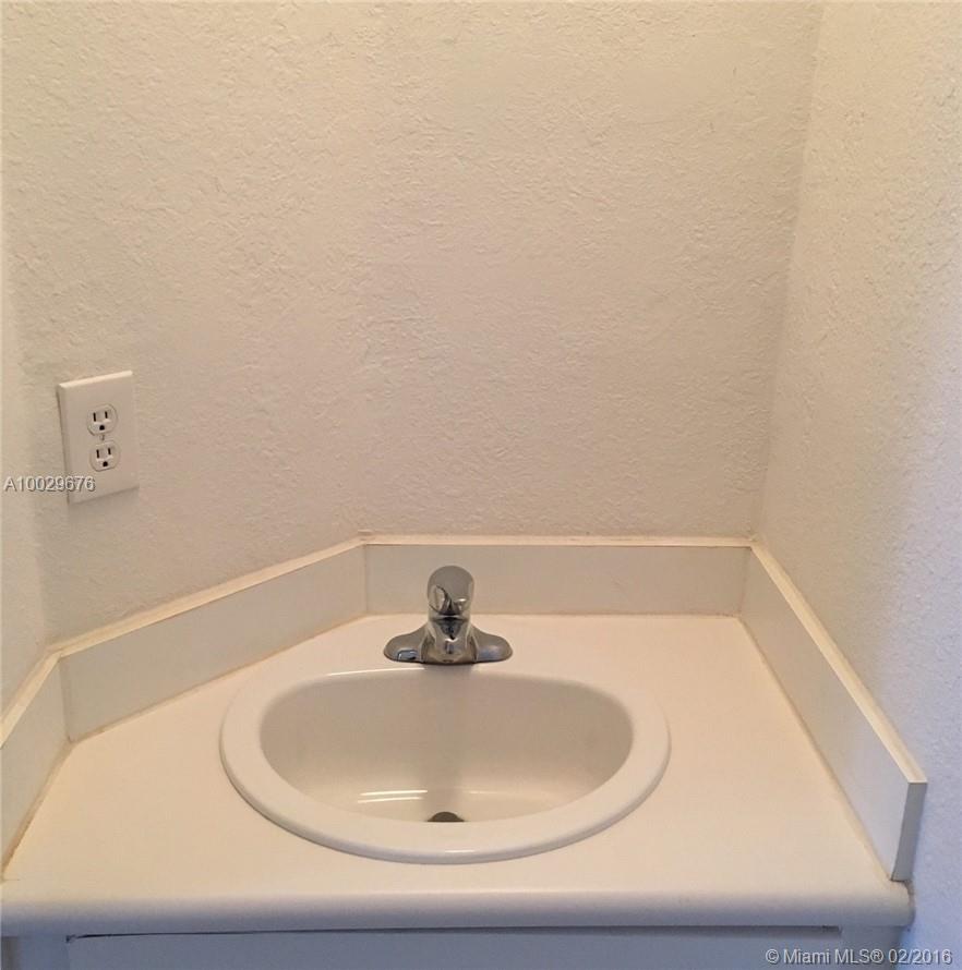 Bluewaters Sub - Residential Lease