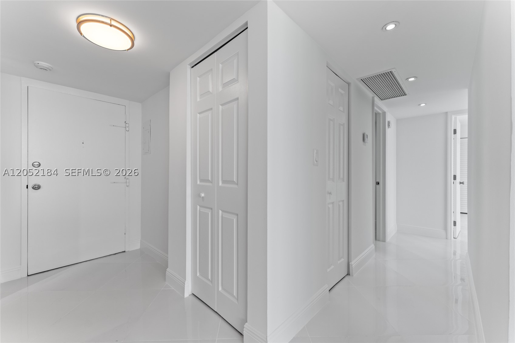 BURLEIGH HOUSE CONDO - Residential