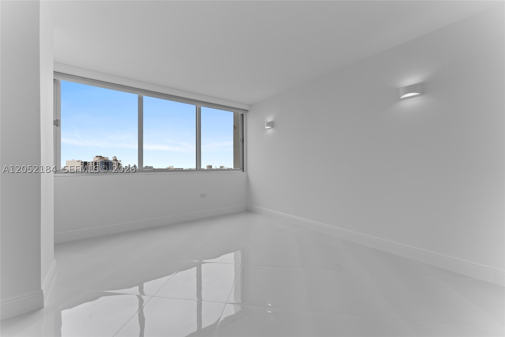BURLEIGH HOUSE CONDO - Residential