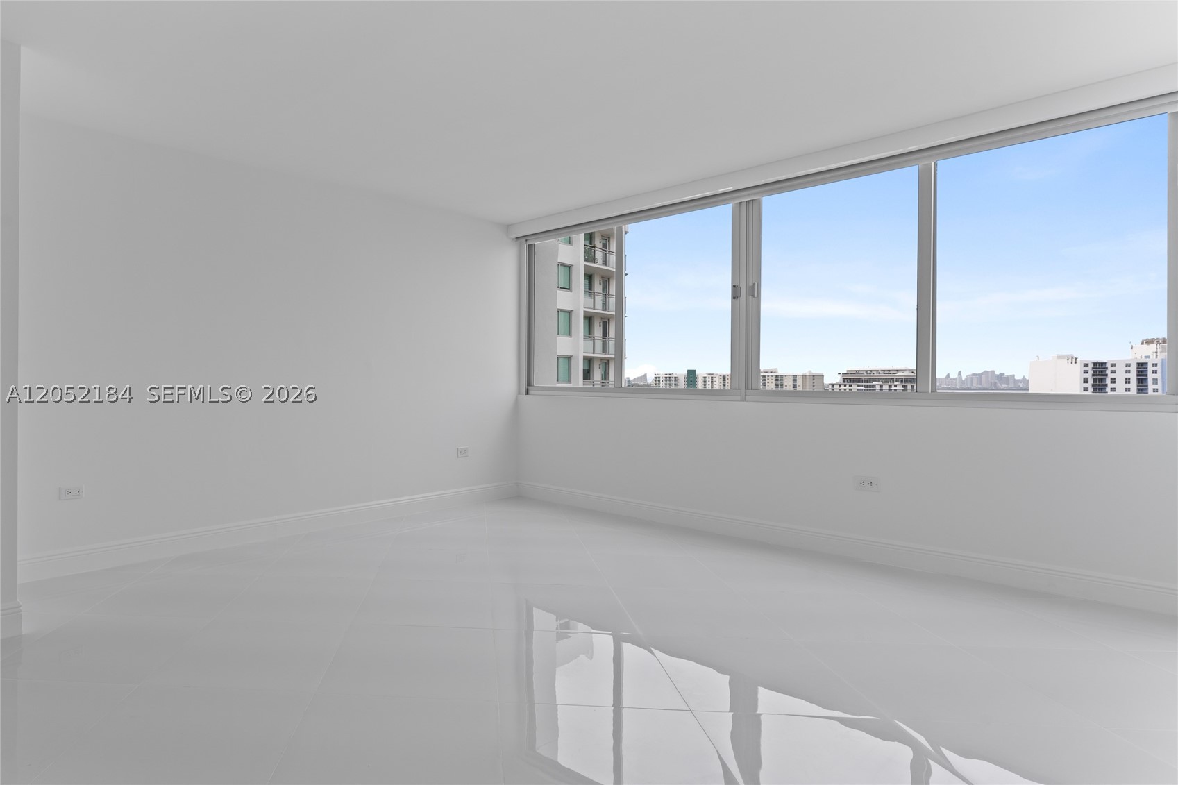 BURLEIGH HOUSE CONDO - Residential