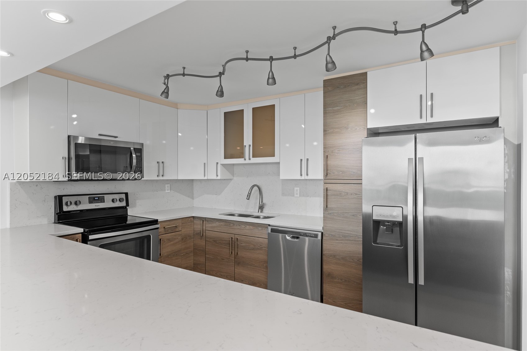 BURLEIGH HOUSE CONDO - Residential