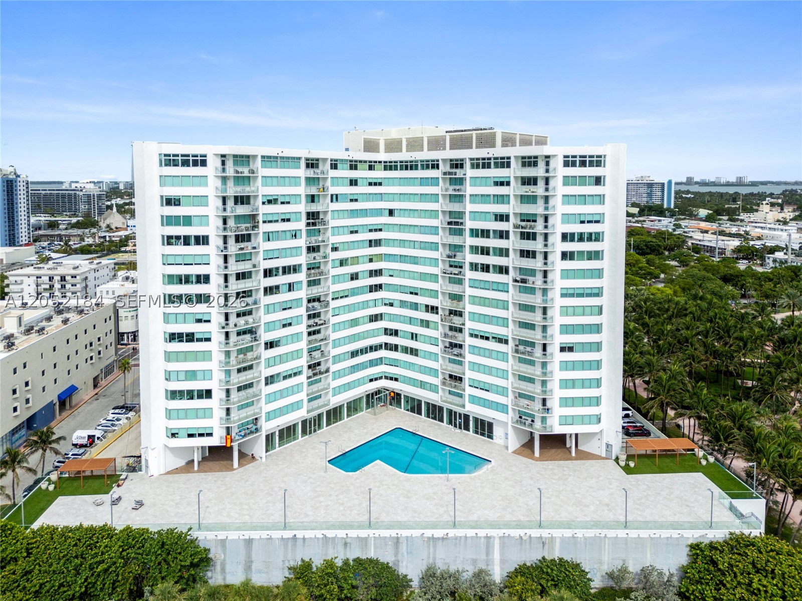 BURLEIGH HOUSE CONDO - Residential