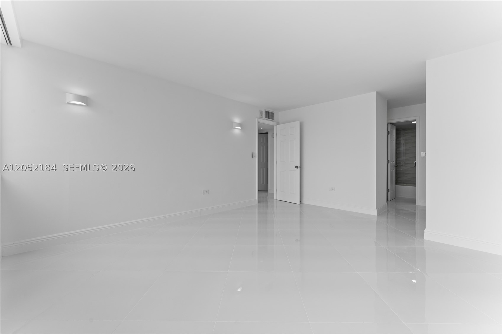 BURLEIGH HOUSE CONDO - Residential