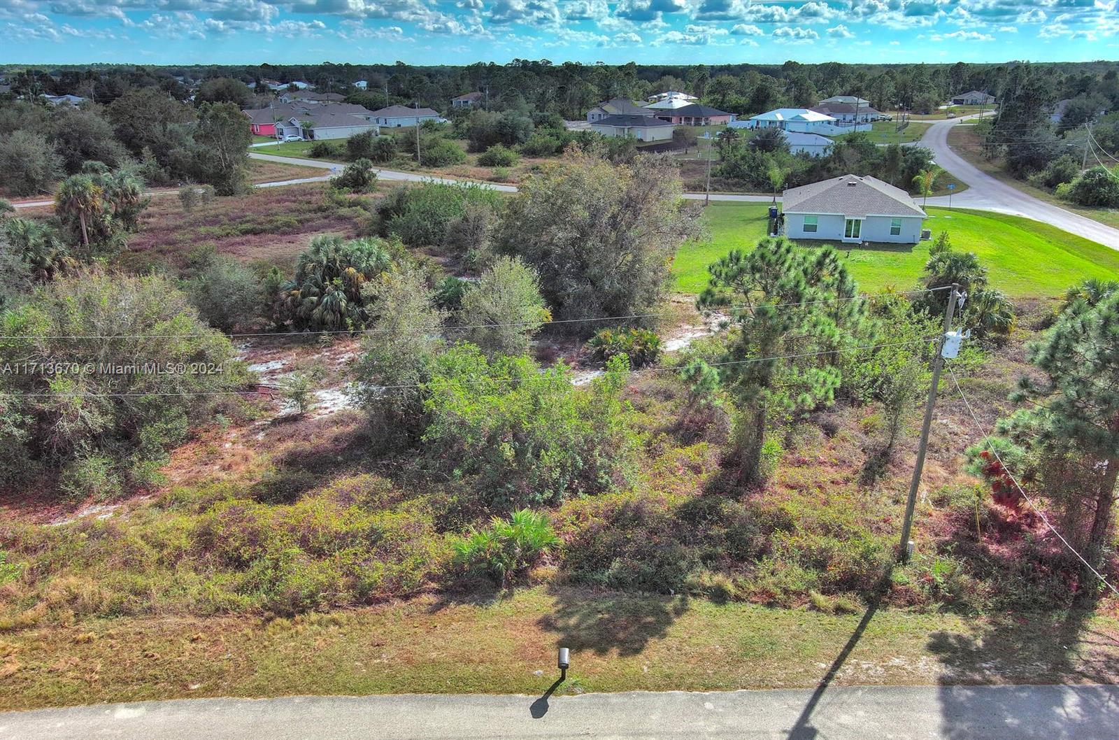 LEHIGH ACRES - Land