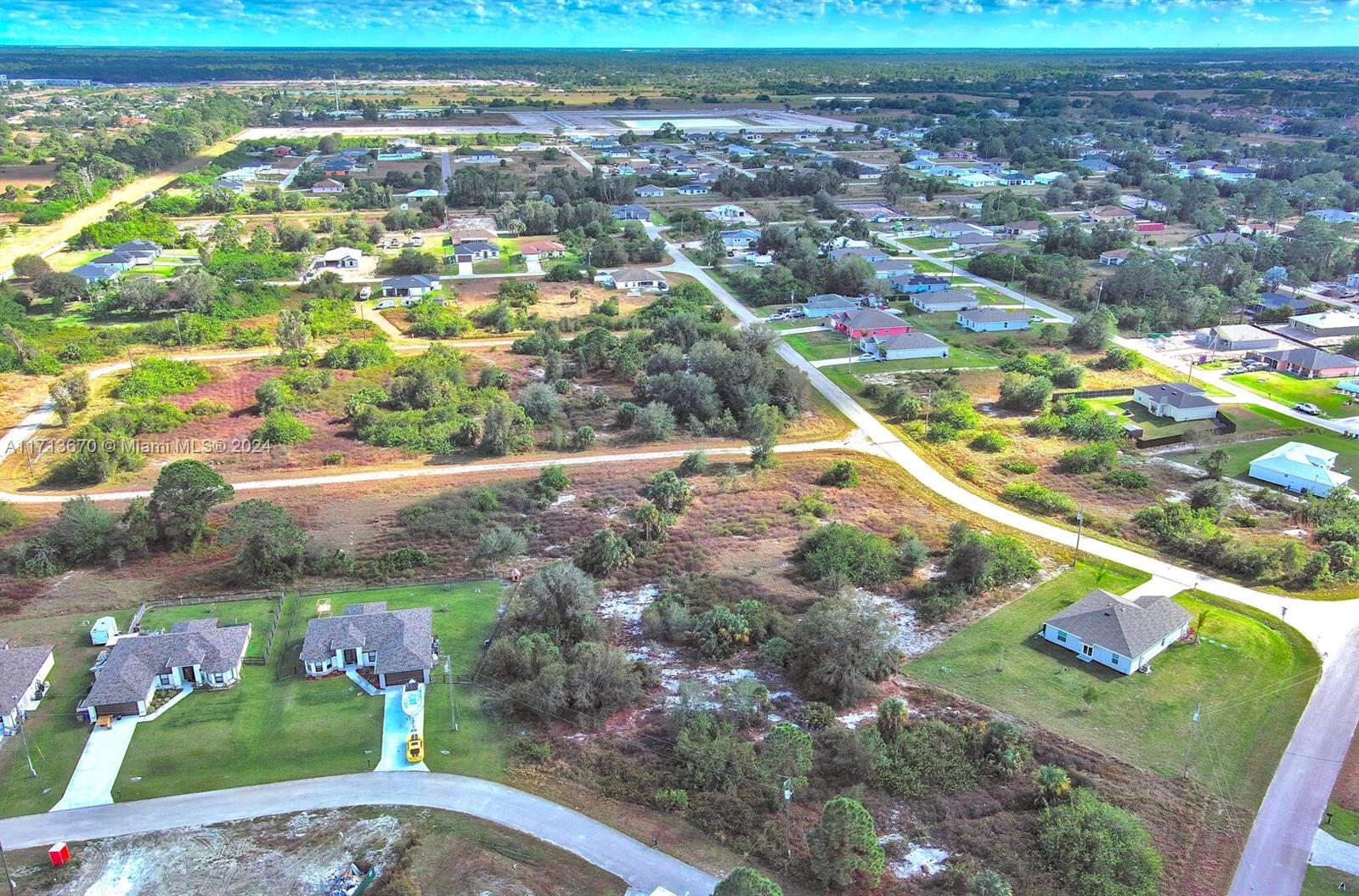 LEHIGH ACRES - Land