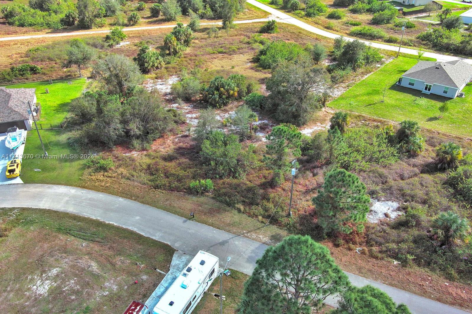 LEHIGH ACRES - Land