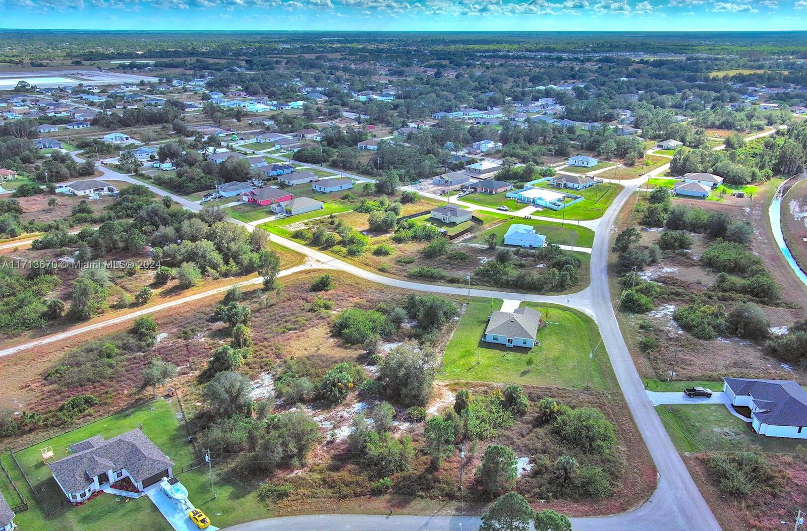 LEHIGH ACRES - Land