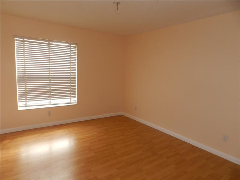 SILVER LAKES - Residential