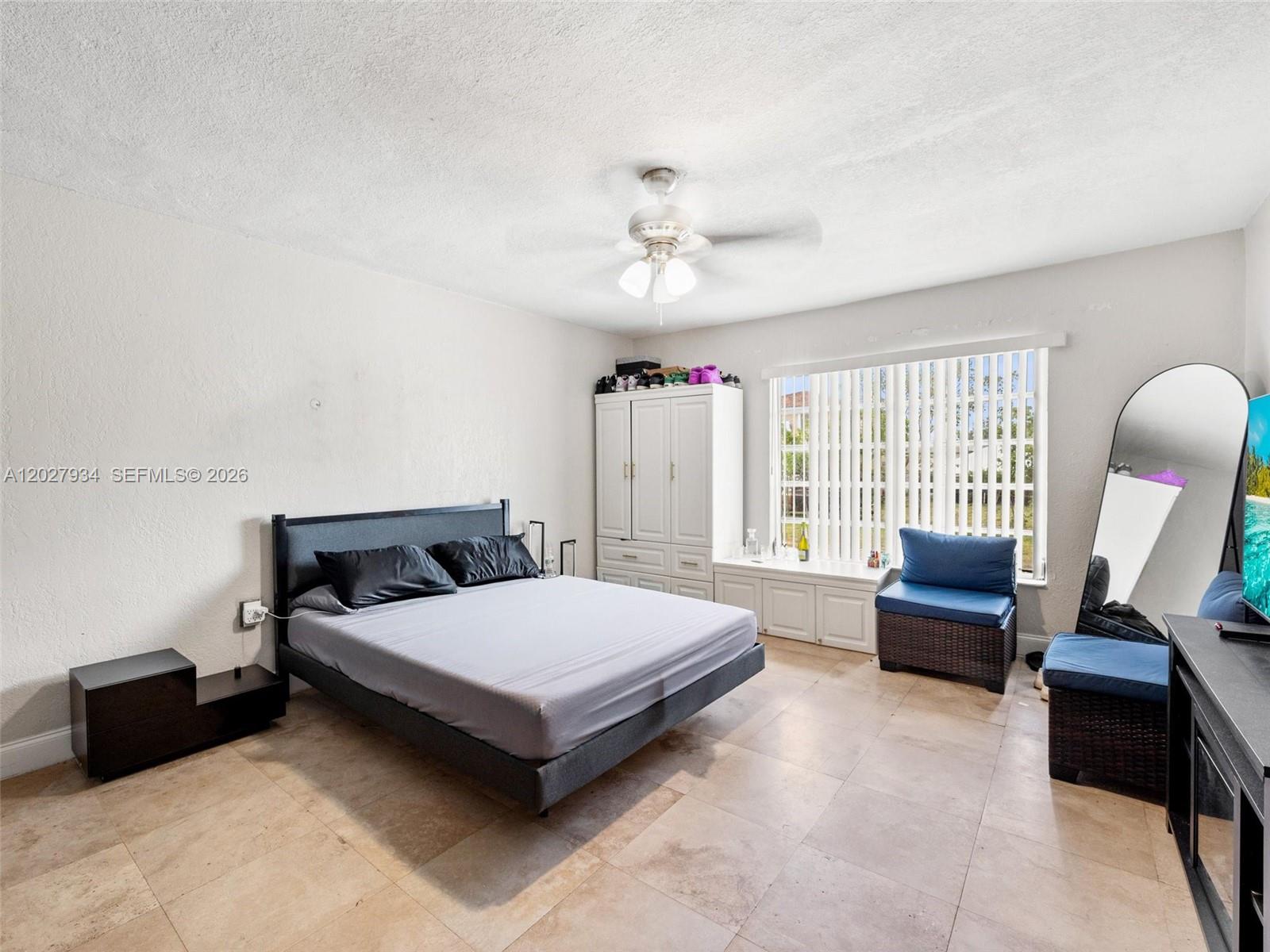 SUNNY ISLES INLAND - Residential