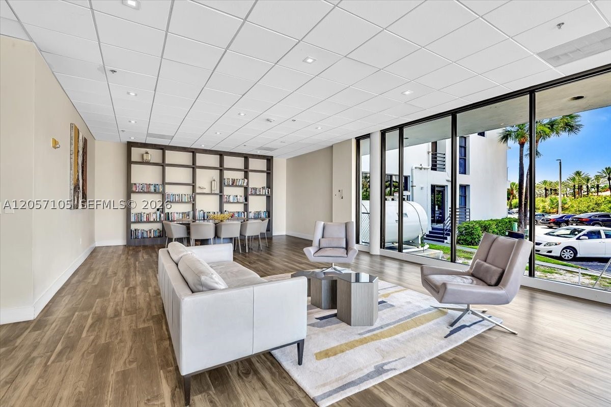 WATERVIEW CONDO - Residential