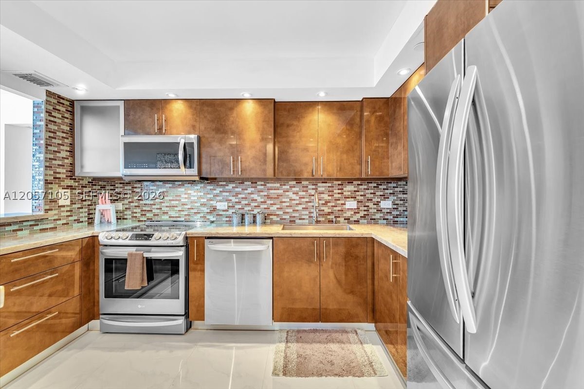 WATERVIEW CONDO - Residential