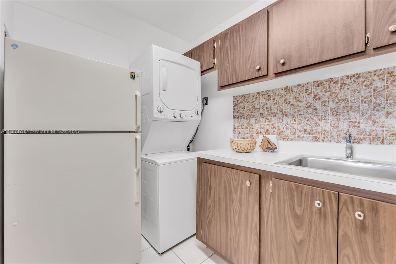 CORDOBA CONDO - Residential