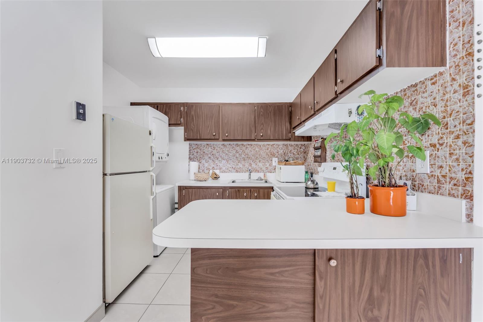 CORDOBA CONDO - Residential