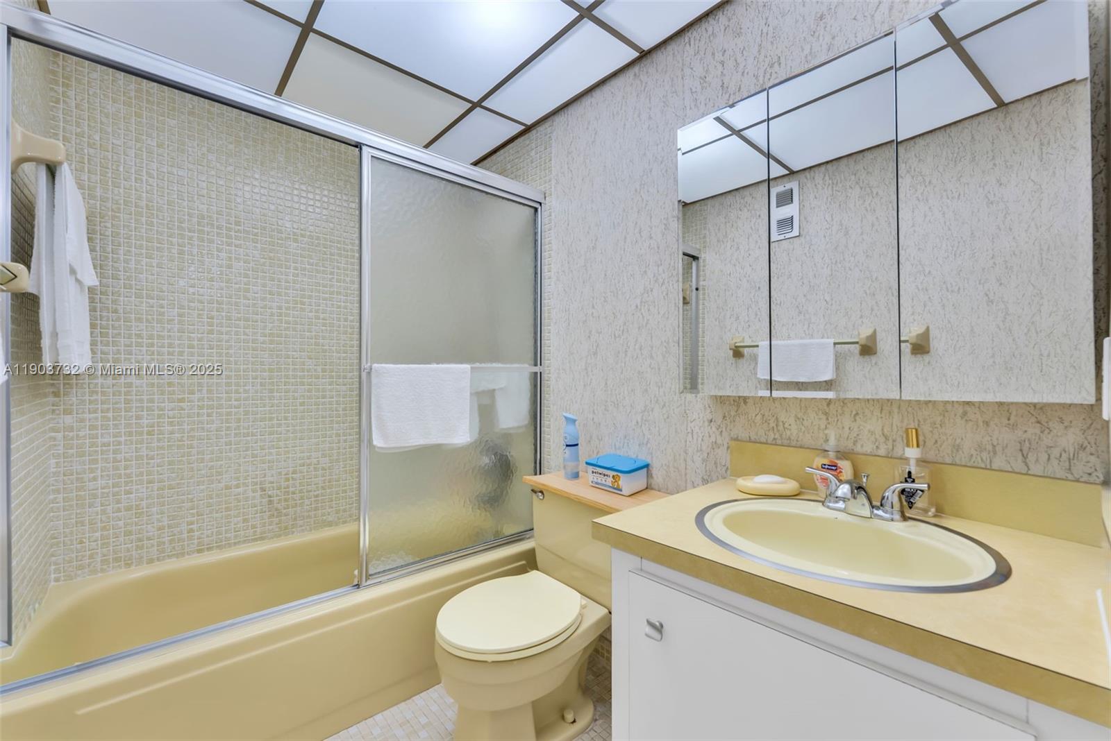 CORDOBA CONDO - Residential