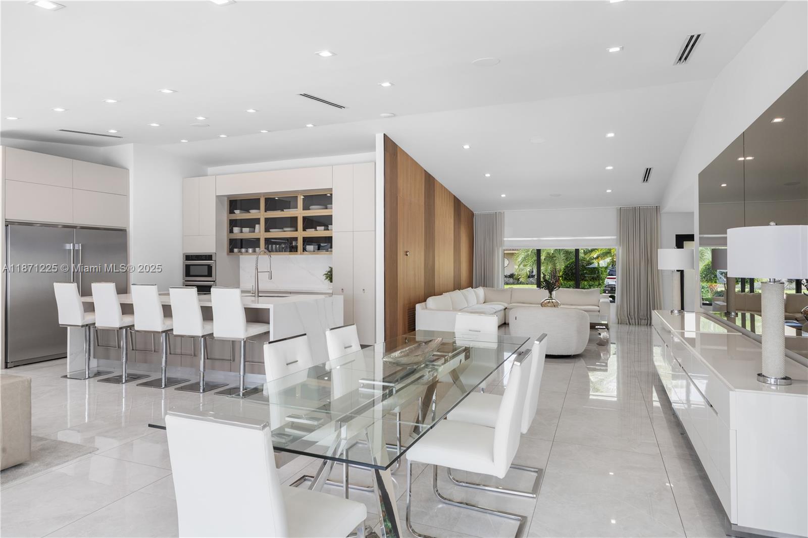EASTERN SHORES - Residential